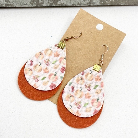 Pumpkin print teardrop hand made earrings - Picture 1 of 2